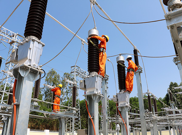 EVNCPC đầu tư mở rộng hệ thống điện nhắm đáp ứng nhu cầu phụ tải cho TP Đà Nẵng.